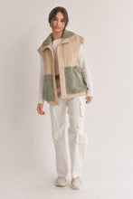 Load image into Gallery viewer, Myla Wind Breaker Sherpa Vest