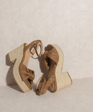 Load image into Gallery viewer, OASIS SOCIETY Mackenzie - Espadrille Wedge Sandal