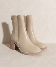 Load image into Gallery viewer, Oasis Society Olivia - Chelsea Heel Boots