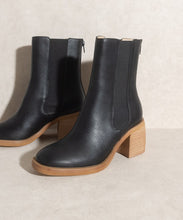 Load image into Gallery viewer, Oasis Society Olivia - Chelsea Heel Boots