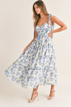 Load image into Gallery viewer, Winnie Flowy Blue Floral Sweetheart Maxi Dress