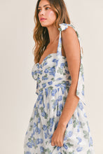 Load image into Gallery viewer, Winnie Flowy Blue Floral Sweetheart Maxi Dress