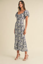 Load image into Gallery viewer, Brielle Puff Sleeve Floral Mermaid Midi Dress - Lavender