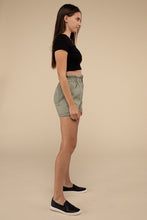 Load image into Gallery viewer, Double Buttoned Waistband Denim Shorts